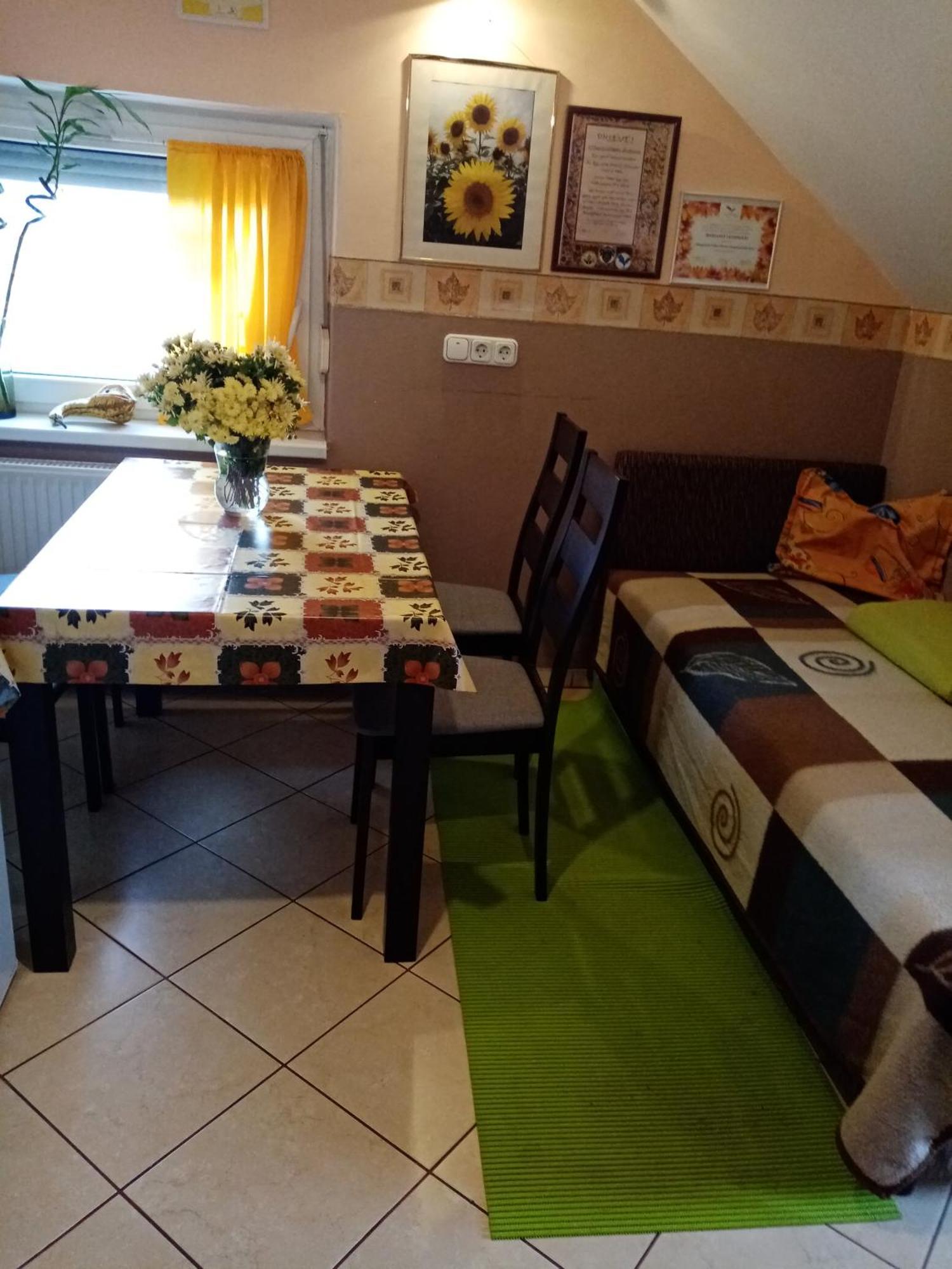 Margaret Apartman Egerszalók Екстериор снимка