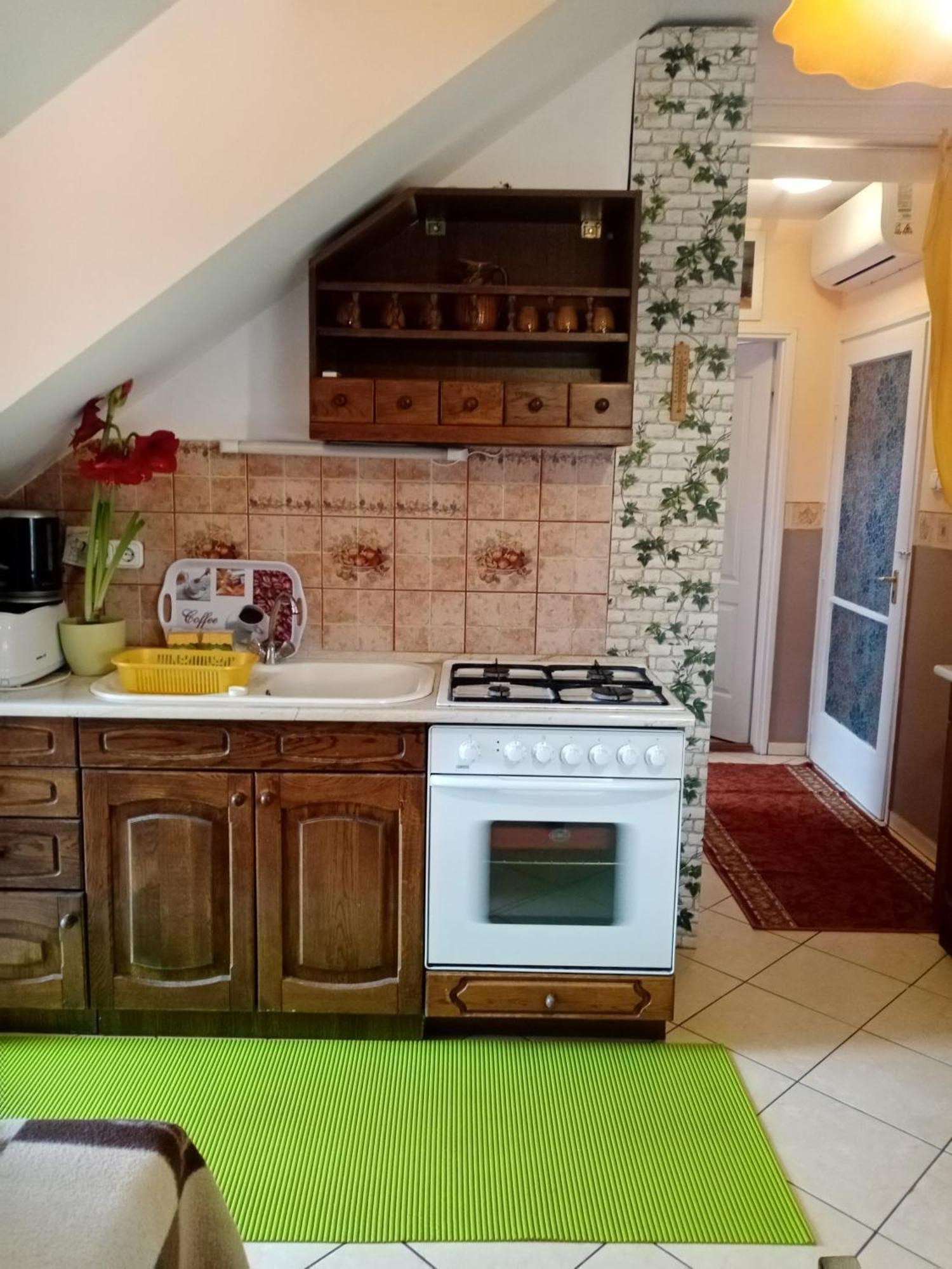 Margaret Apartman Egerszalók Екстериор снимка
