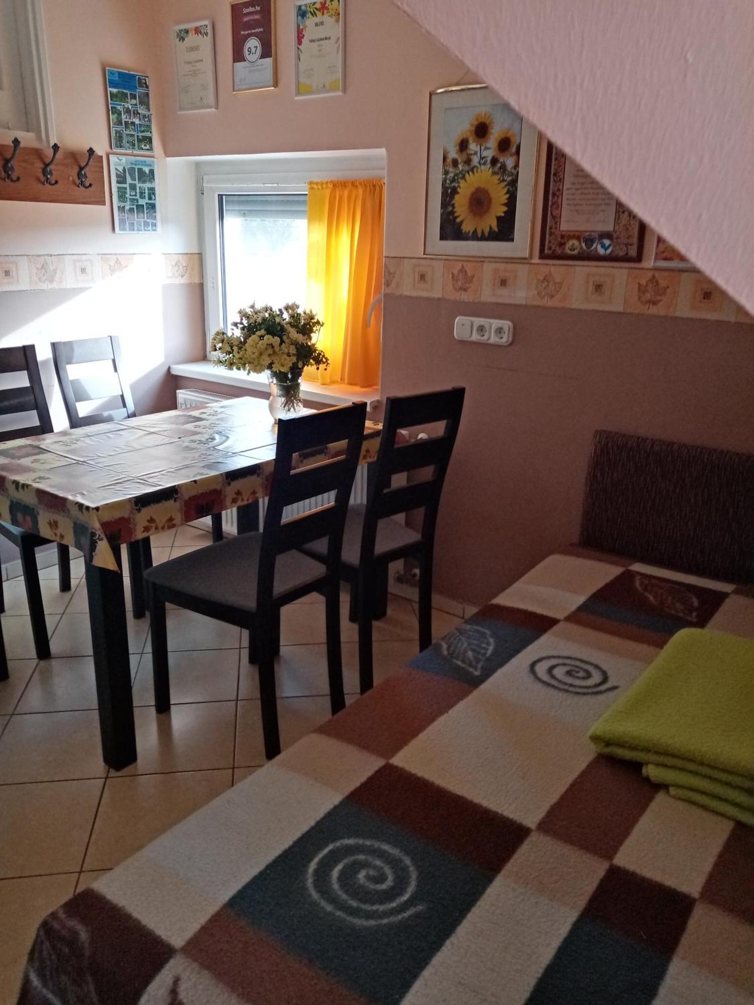 Margaret Apartman Egerszalók Екстериор снимка