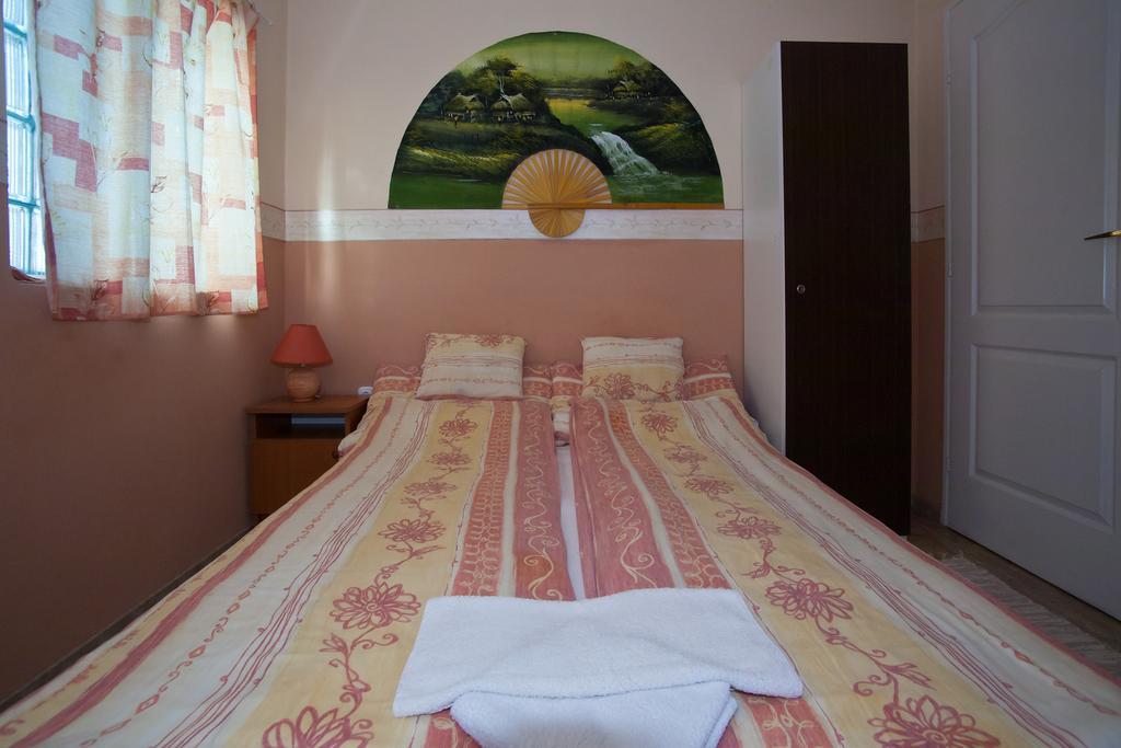 Margaret Apartman Egerszalók Стая снимка