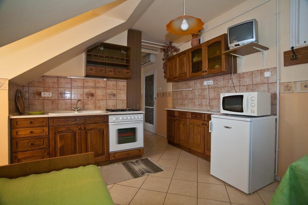 Margaret Apartman Egerszalók Стая снимка